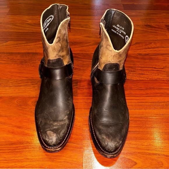 J.B. Dillon Black and Tan Western Boots - Picture 1 of 6